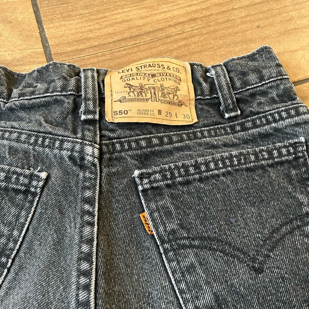 Vintage orange tab Levi’s made in USA black shorts - Picture 3 of 4